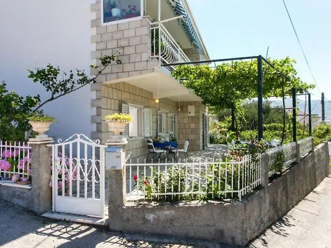 Olive - Comfort One Bedroom With Terrace And Sea View - Popolica 50 דירה
