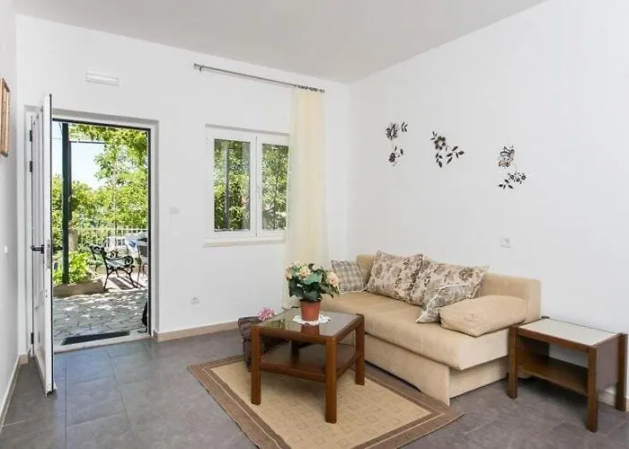 Olive - Comfort One Bedroom With Terrace And Sea View - Popolica 50 דירה מליני
